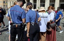 Carabinieri controlli contro furti e borseggi