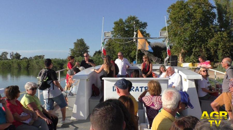 Domenica 4 agosto ha preso ufficialmente il via “Cultura e arte sul fiume e sul mare” Domenica 4 agosto ha preso ufficialmente il via “Cultura e arte sul fiume e sul mare”