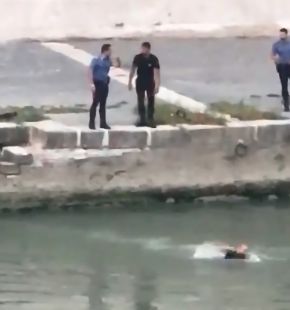 Roma, si getta dal Ponte Sisto, salvato a nuoto da due Carabinieri