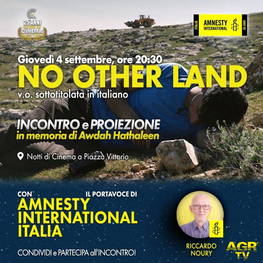 No other land locandina piazza Vittorio No other land locandina piazza Vittorio