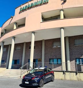 Roma Tor Vergata, preso ladro di Champagne, aveva asportato da un appartamento 25 bottiglie