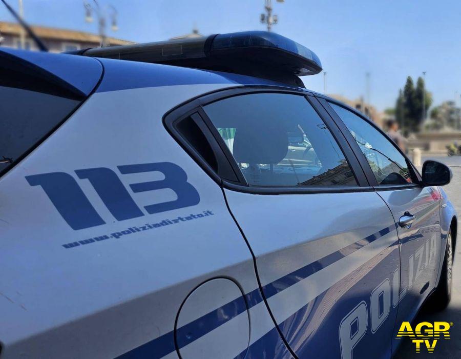 Polizia auto di servizio Polizia auto di servizio