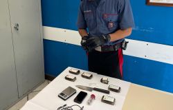 Roma, la droga si ordina via social, preso spacciatore con mezzo kg. di hashish