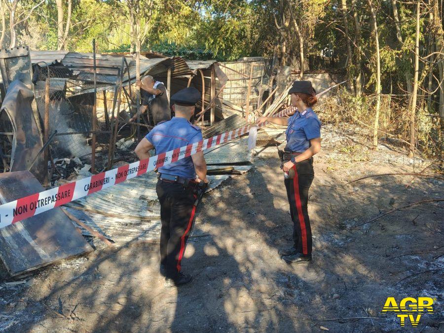 Carabinieeri intervento per incendio a Grottaferrata Carabinieeri intervento per incendio a Grottaferrata