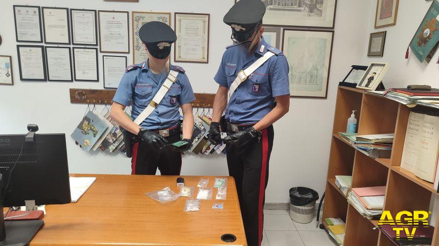 Carabinieri piazza Dante arresti per droga
