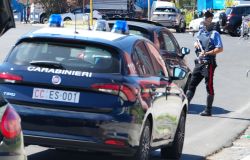 Roma, fermati due minorenni su uno scooter rubato, denunciati e riaffidati ai genitori