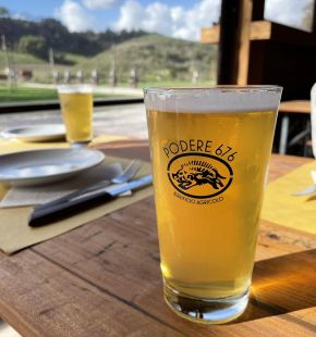 OktoberFresh 2025 a Fiumicino, il Podere 676 celebra la birra artigianale con luppolo fresco, musica e sapori bavaresi