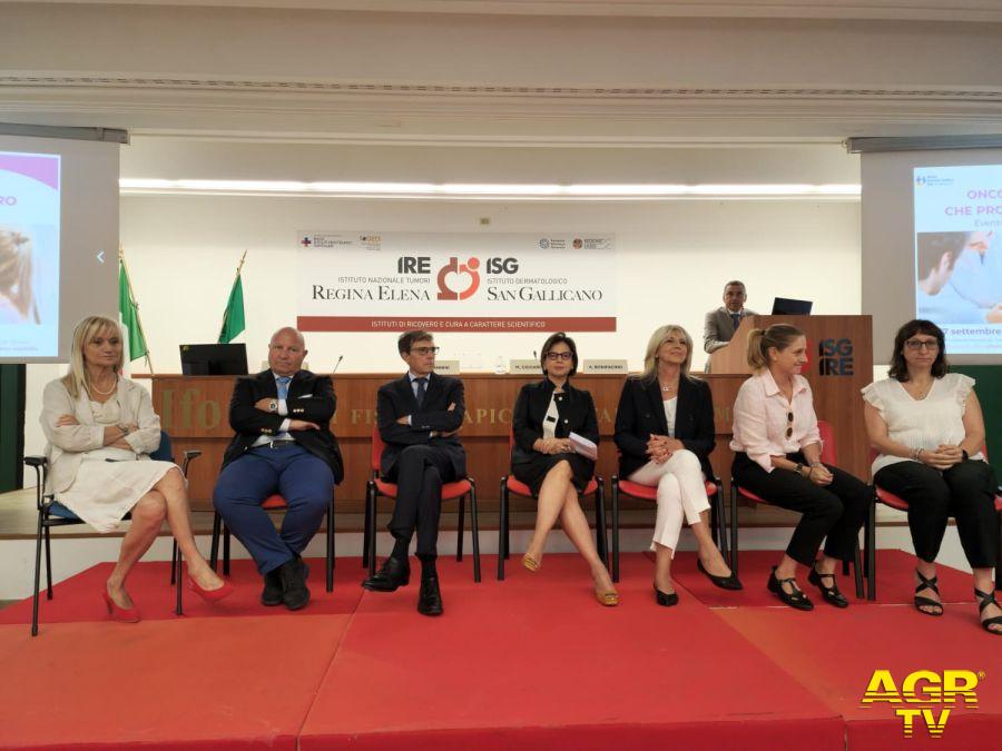 da sx - D. Caserta, ginecologa S. Andrea; C. Tomino, Comitato Etico IFO; P. Giannini, ginecologo; M. Ciccarone, Gemme Dormienti; A. Bonifacino, Incontra Donna; E. Vizza; S. Torelli, psiconcologa IFO; 