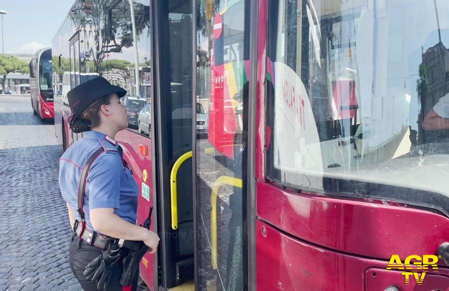 Carabinieri centro Termini intervenuti