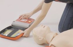 IRC Simulazione Primo Soccorso Defibrillatore