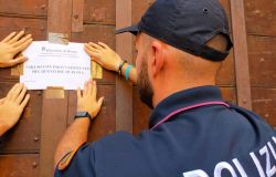 Roma, movida fuori controllo, giro di vite del Questore, dieci giorni di sospensione della licenza