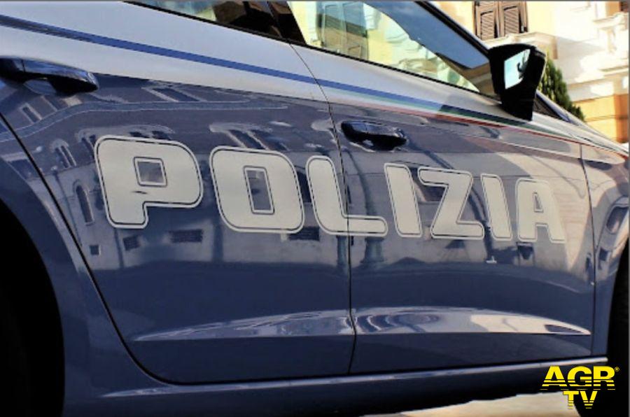 In tre tentano un furto all'interno di un supermercato In tre tentano un furto all'interno di un supermercato
