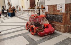 Regina Pacis salvagenti benedetti in chiesa processioner 2024