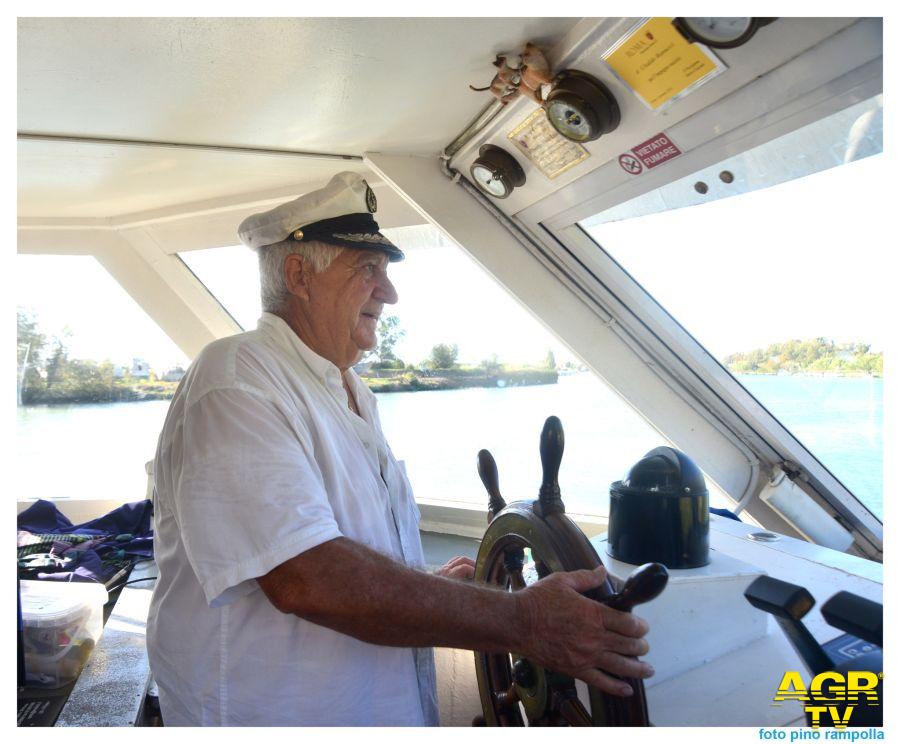 Comandante Ubaldo Ranucci al timone dell'Imperatrice - Foto di Pino Rampolla