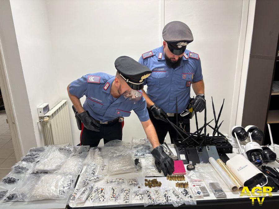 Carabinieri Nettuno la droga recuperata 1 kg. di crack