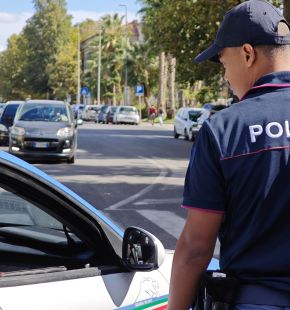 Ostia, scoperto uno spaccio self service, tre arresti, sequestrato 1,5 kg. di droga Ostia, scoperto uno spaccio self service, tre arresti, sequestrato 1,5 kg. di droga