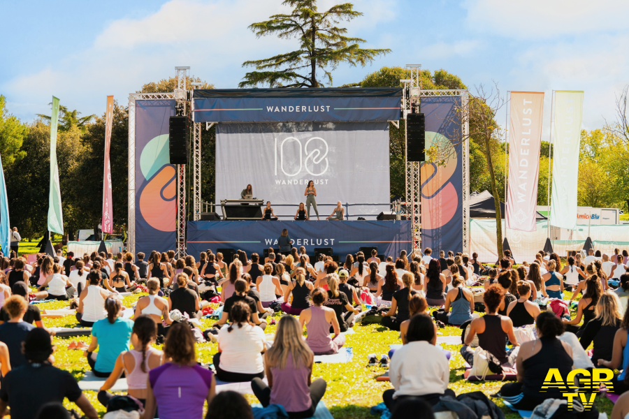 Wanderlust 108 foto da comunicato stampa Wanderlust 108 foto da comunicato stampa