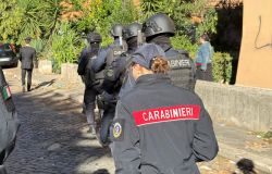Carabinieri operazione antidroga al Quarticciolo
