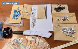 Polizia droga e soldi sequestrati