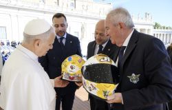 Giubileo dei Motociclisti 2025, oltre cinquemila centauri in piazza San Pietro