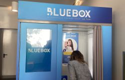 Arrivano le Blue Box, cabine fototessera dove sarà possibile chiedere aiuto contro bullismo e cyberbullismo
