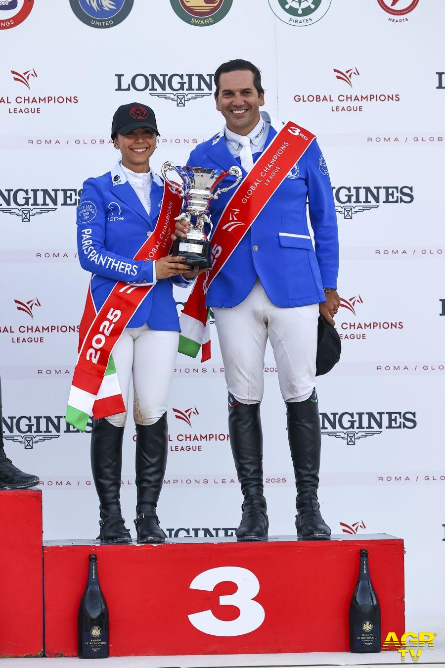 Guido Grimaldi e Clara Pezzoli sul podio per il terzo posto Guido Grimaldi e Clara Pezzoli sul podio per il terzo posto
