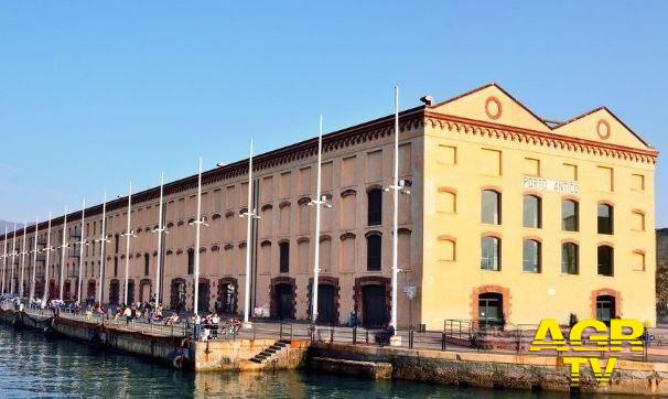 Consiglio Nazionale insieme all’Ordine dei Commercialisti di Genova, che vedrà riuniti ai Magazzini del Cotone oltre mille professionisti provenienti da tutta Italia Consiglio Nazionale insieme all’Ordine dei Commercialisti di Genova, che vedrà riuniti ai Magazzini del Cotone oltre mille professionisti provenienti da tutta Italia