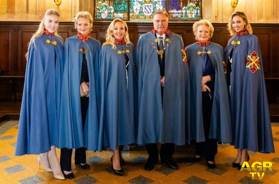 La Famiglia Reale di Borbone delle Due Sicilie (foto Ordine Costantiniano) La Famiglia Reale di Borbone delle Due Sicilie (foto Ordine Costantiniano)