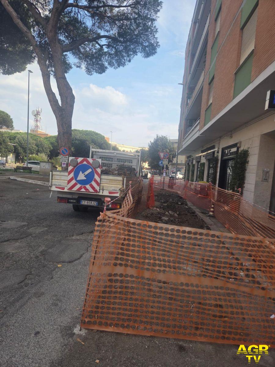 Ostia via capo passero via ai lavori all'asfalto Ostia via capo passero via ai lavori all'asfalto