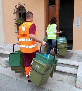 Fiumicino, 40 mila euro per la differenziata Fiumicino, 40 mila euro per la differenziata