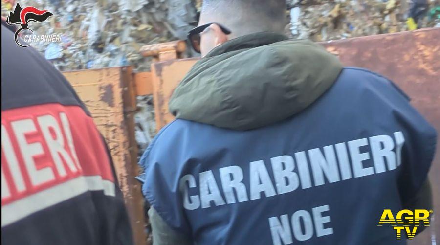 Sequestro di un’area di trasferenza a Cimitile: i Carabinieri scoprono una discarica abusiva