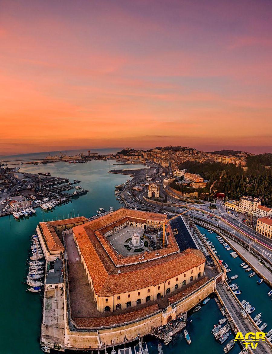 ANCONA Mole Vanvitelliana e vista sul porto ph credit Zitti _ ANCONA Mole Vanvitelliana e vista sul porto ph credit Zitti _