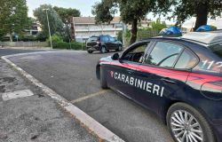 Ardea, litiga e maltratta la compagna, poi si allontana con il figlio di 4 mesi, rintracciato ed arrestato a Fiumicino