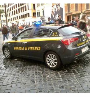 Guardia di Finanza: circa 527 milioni di prodotti sequestrati nei primi nove mesi del 2025 Guardia di Finanza: circa 527 milioni di prodotti sequestrati nei primi nove mesi del 2025