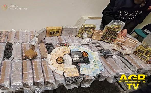 Polizia locale droga sequestrata a Dragona foto da pagina facebook polizia locale Polizia locale droga sequestrata a Dragona foto da pagina facebook polizia locale