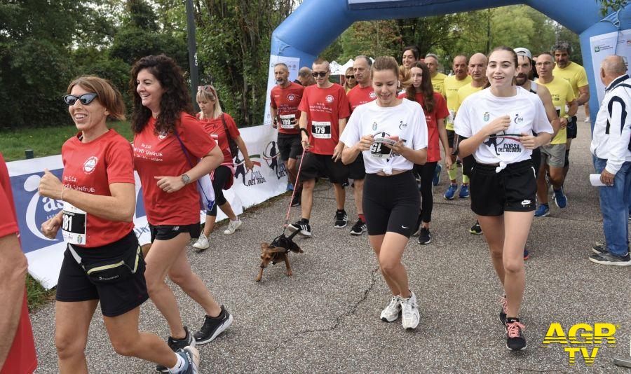 Corsa del Ricordo Milano la partenza della non competitiva Corsa del Ricordo Milano la partenza della non competitiva