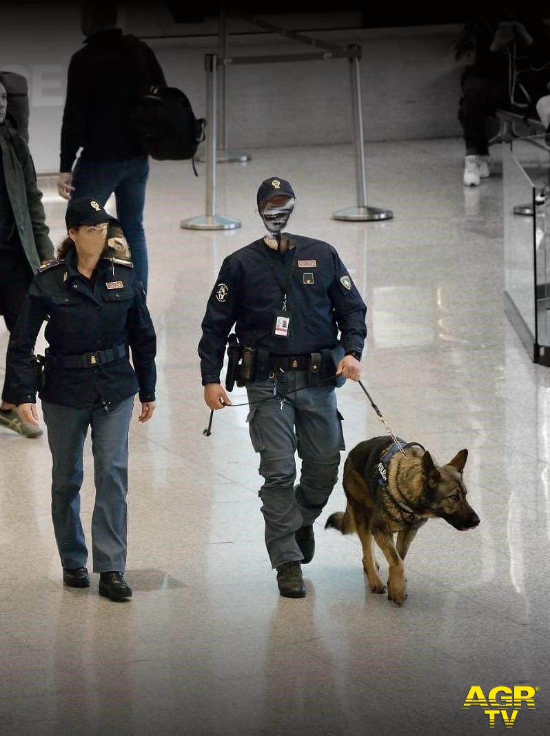 Polizia di frontiera in azione all'aeroporto Leonardo Da Vinci Polizia di frontiera in azione all'aeroporto Leonardo Da Vinci