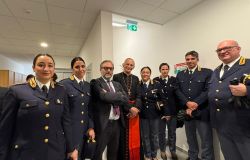 Roma, il cardinale Matteo Maria Zuppi incontra gli agenti della Polizia Postale
