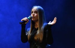 MAIA FABBRO - Una giovane voce pesarese in crescita nel panorama musicale nazionale