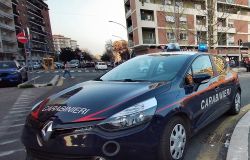 Roma Casilina, Bonnie e Clyde rubano in un'auto gli attrezzi di lavoro di un atigiano, raggiunti e bloccati dai Carabinieri