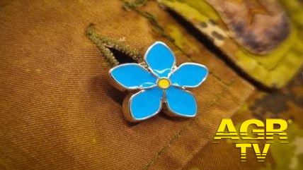 Il valore fondante di questa ricorrenza, è simboleggiato dal fiore Myosotis – “Non ti scordar di me”