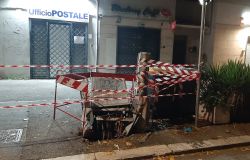 Acilia Nord, via dei Monti di San Paolo: colonnina Telecom danneggiata, messe in sicurezza - Foto @AGR