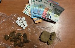 Roma Eur, cocaina nel pacchetto di caramelle e furti in appartamento, tre arresti