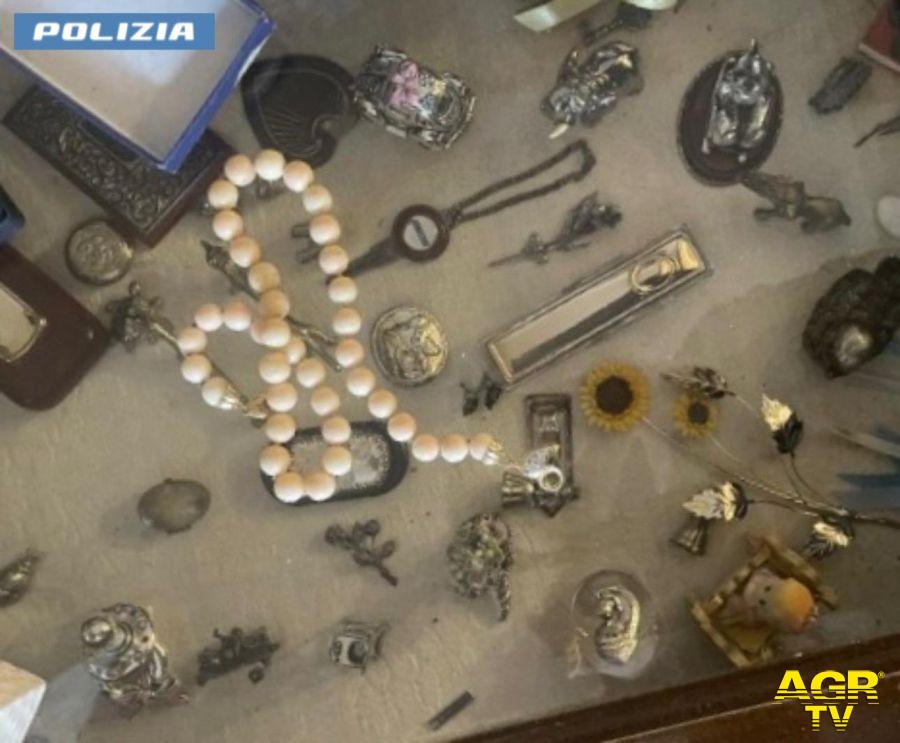 Roma gioielli e monili d'oro recuperati dalla Polizia