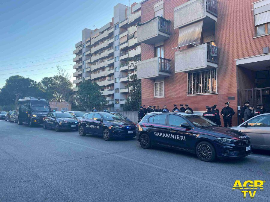 Carabinieri operazioni sgombero di oggi
