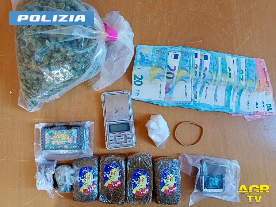 Polizia droga e soldi sequestrati Polizia droga e soldi sequestrati