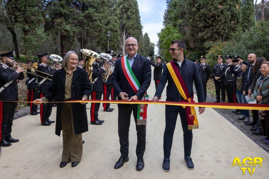 Villa Glori inaugurazione taglio nastro del sindaco Gualtieri