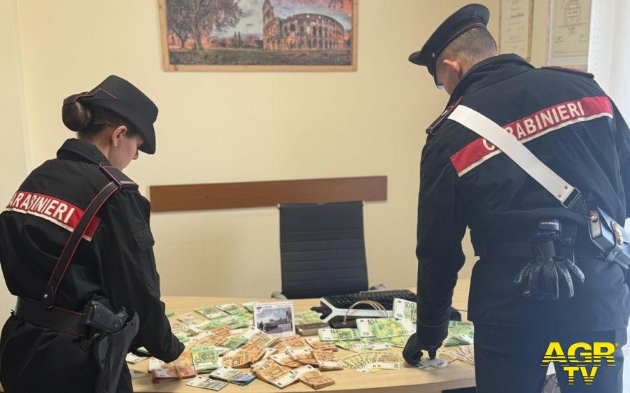 Carabinieri il denaro sequestrato