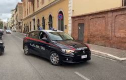 Roma Porta Portese, arrestata 23enne rom, dovrà scontare 11 anni per i furti commessi dal 2022 al 2024
