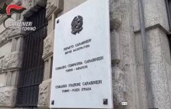 Torino, due minori ai domiciliari per rapine violente in strada: individuati dai Carabinieri gli autori dei colpi